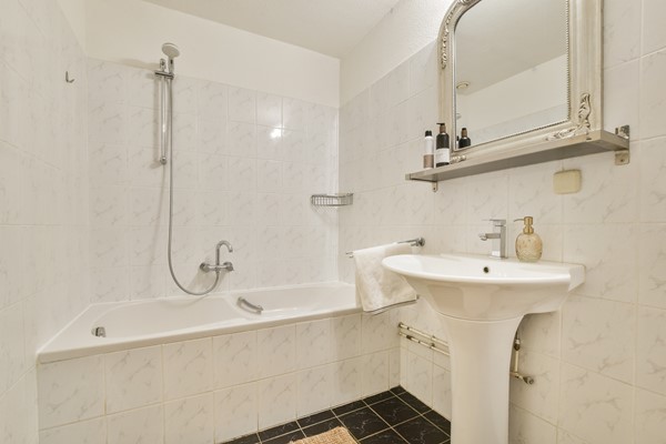 Medium property photo - Laan van Vlaanderen 154, 1066 MR Amsterdam